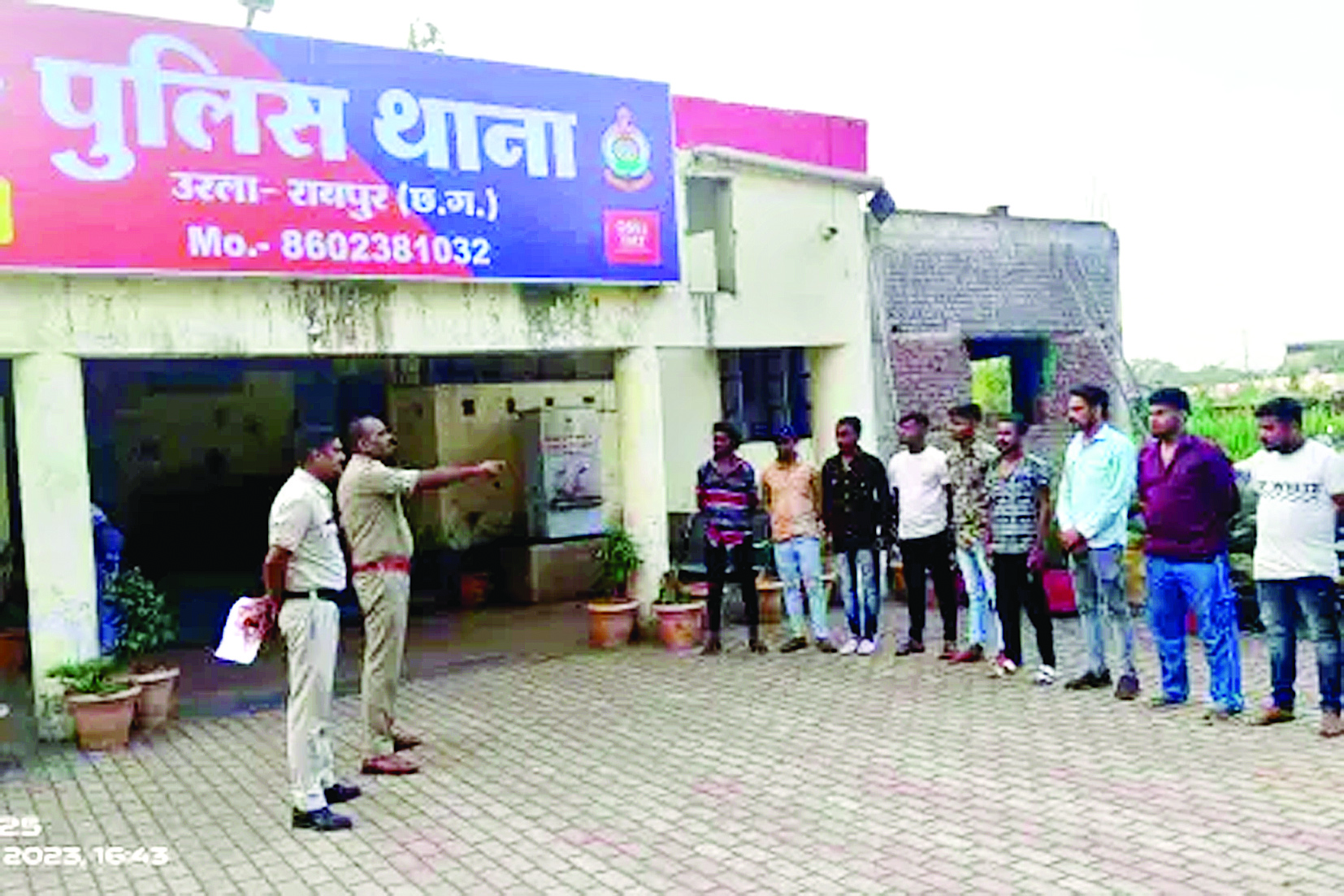 150 से ज्यादा गुंडा-बदमाशों की पुलिस ने ली परेड