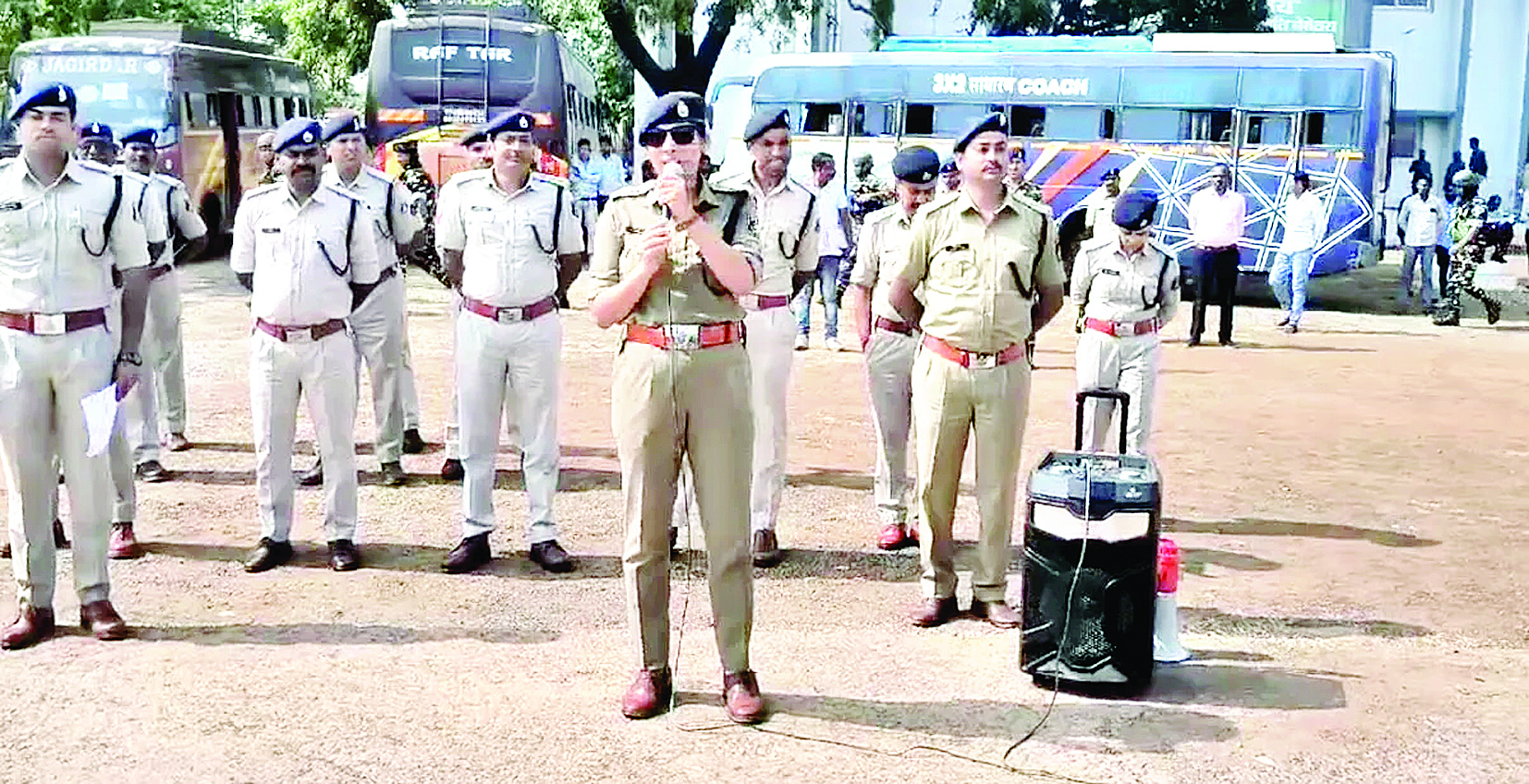 सुरक्षाबलों की 12 कंपनियां बेमेतरा पहुंची, एसपी के नेतृत्व में निकाली गई फ्लैग मार्च 