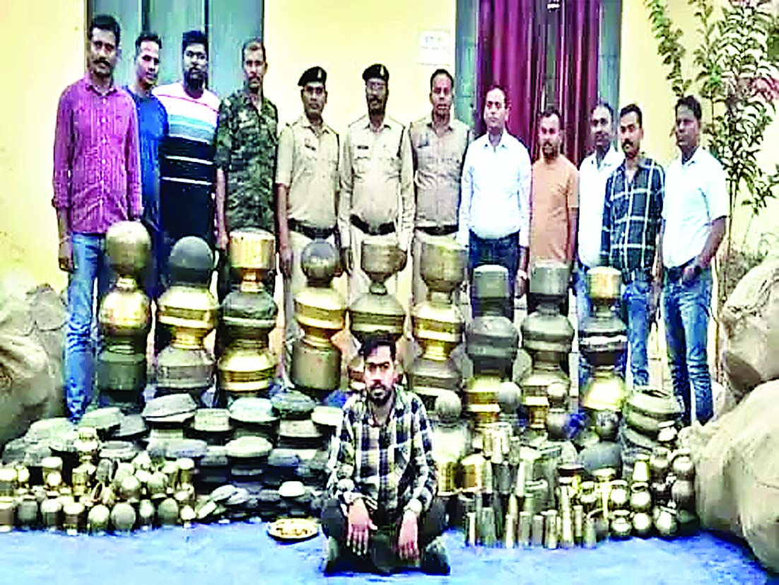 कांसा-पीतल चमकाने के नाम पर ठगी, आरोपी गिरफ्तार 