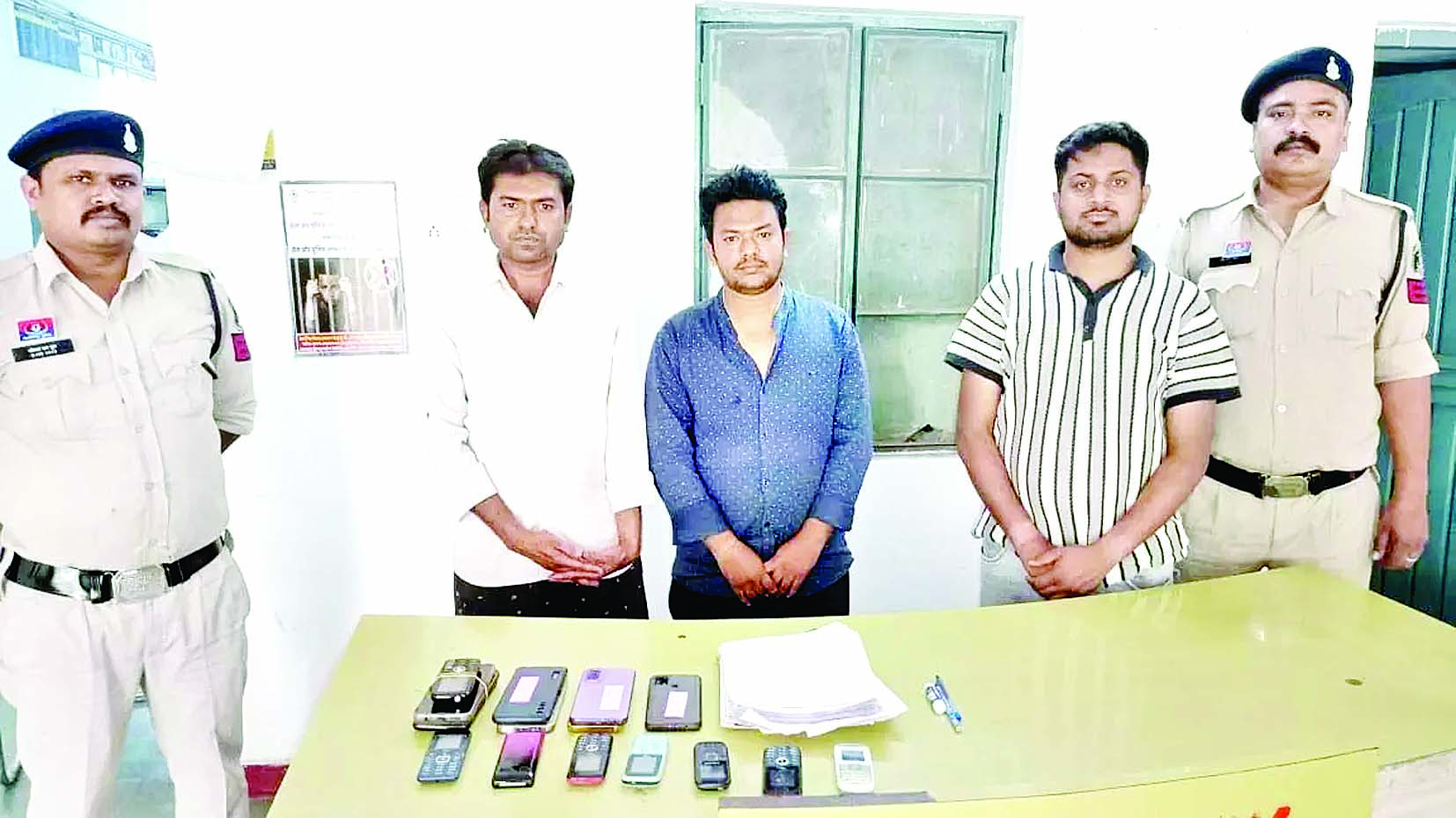 सरस्वती नगर में 3 सटोरिया गिरफ्तार, 16 नग स्मार्टफोन जब्त 