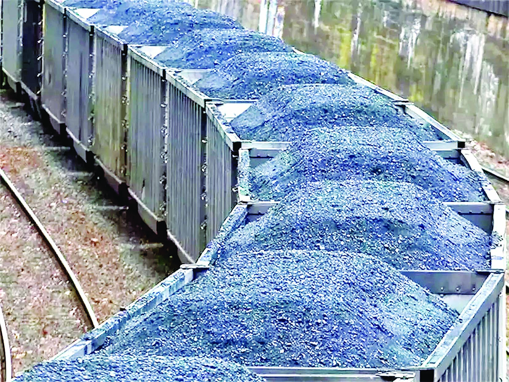 साजिश रचकर कोयला चोरी, रेलवे में हड़कंप 