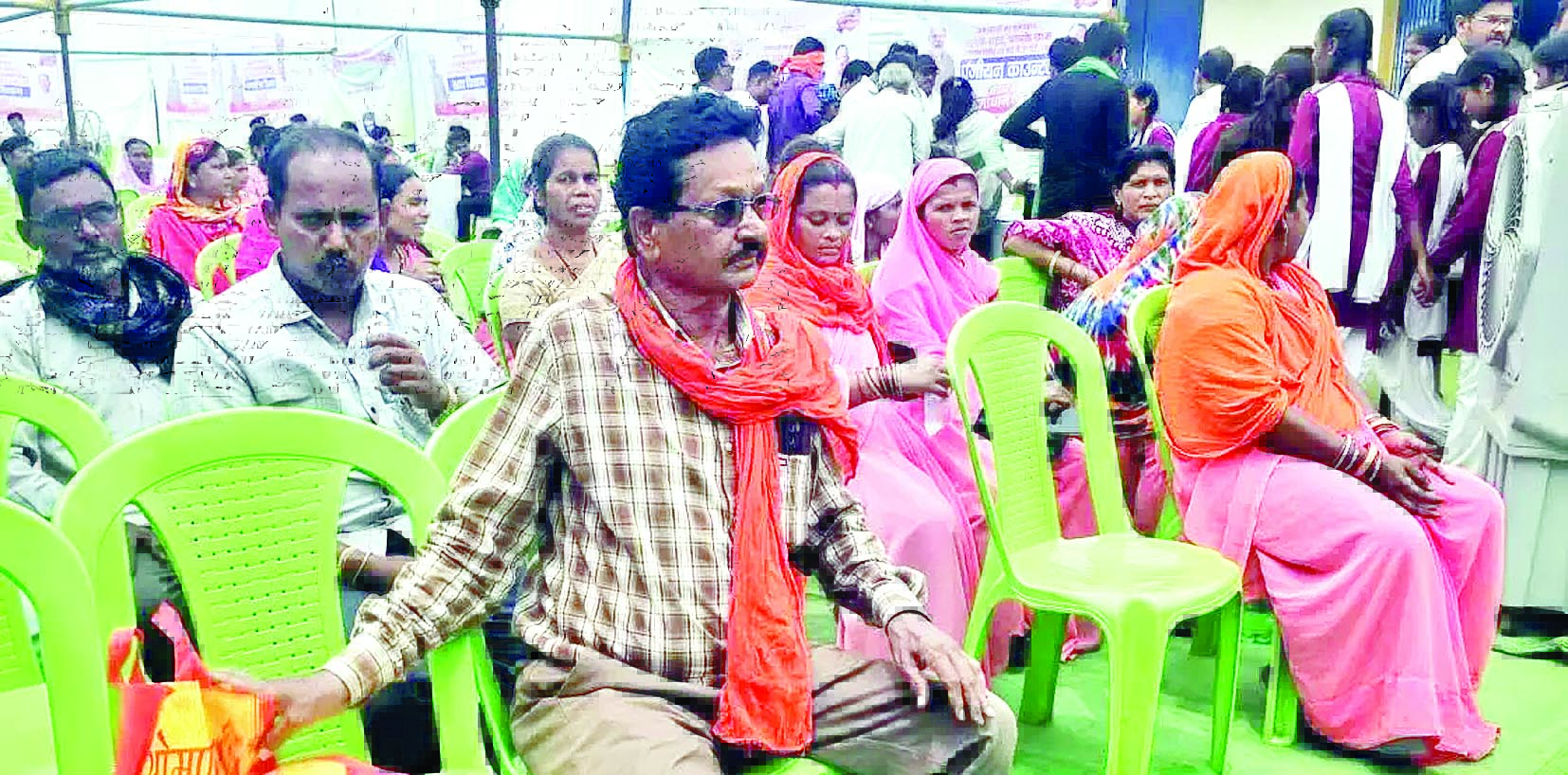 हाईकोर्ट से राहत फिर भी बहाली नहीं, SDM के सामने निलंबित अफसर ने दी सुसाइड करने की धमकी 