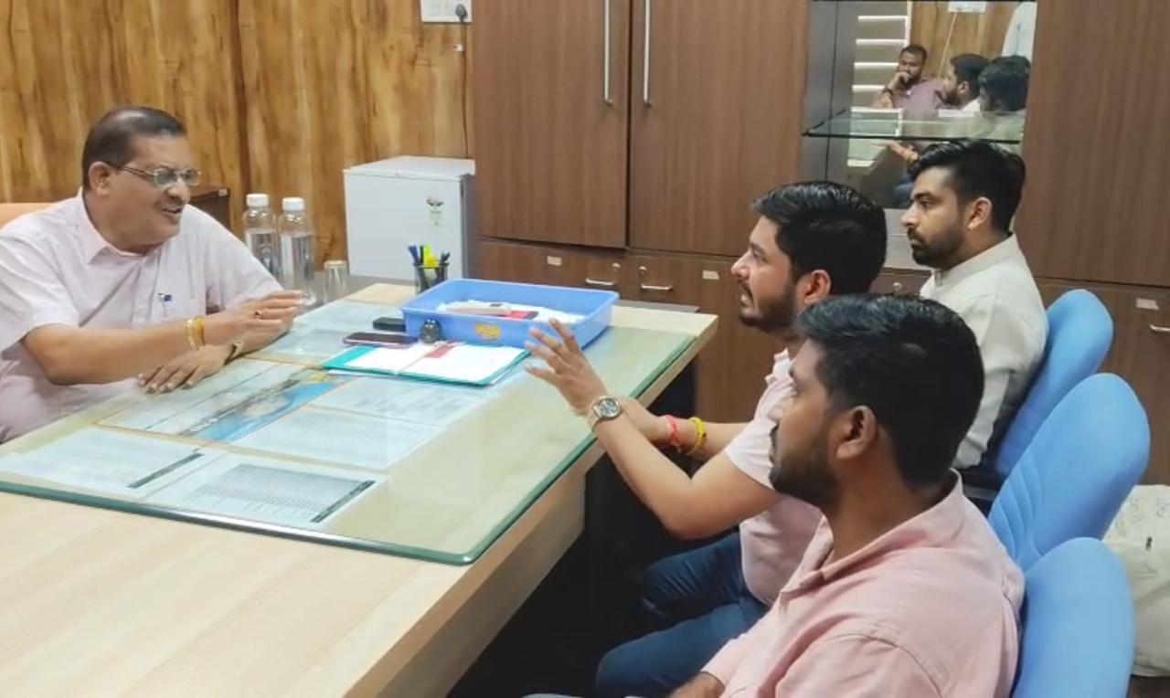 समग्र शिक्षा विभाग भर्ती घोटाले पर NSUI का प्रदर्शन, रिपोर्ट सार्वजनिक करने की माँग