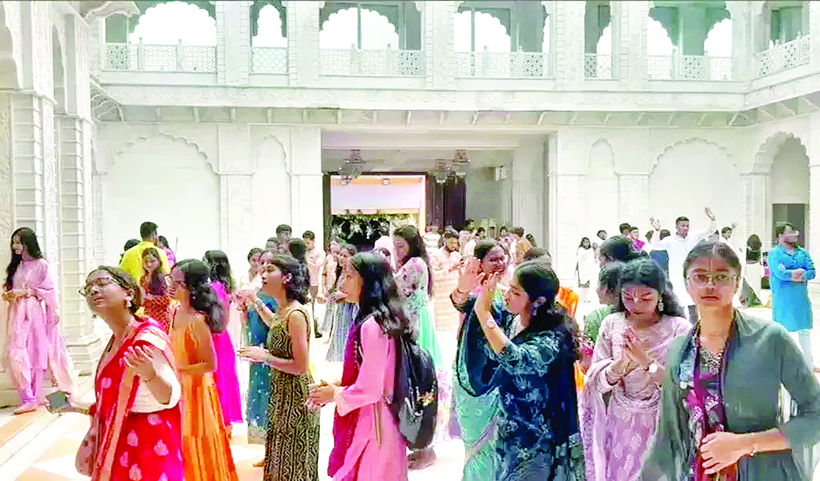 इस्कॉन मंदिर में जन्माष्टमी पर भक्तों को 1100 किलो मालपुआ का प्रसाद 