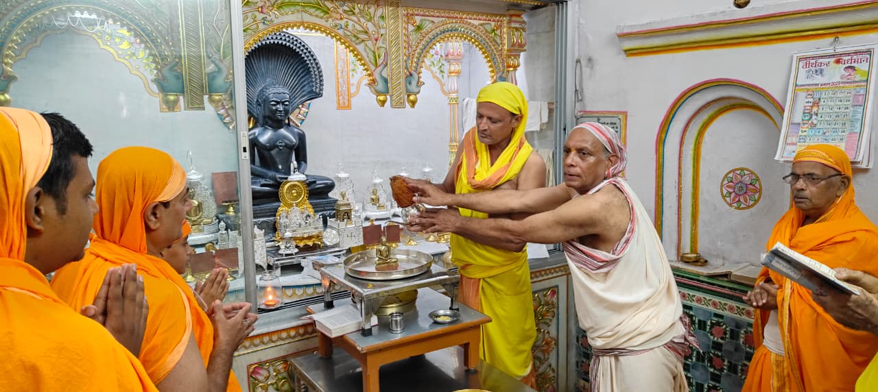 दशलक्षण पर्यूषण महापर्व पर जिनालयों में आरंभ हुई अपूर्व प्रभावना