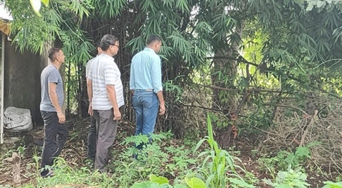 खरसिया हत्याकांड: पुलिस ने पड़ोसी को हिरासत में लिया, पूछताछ जारी...