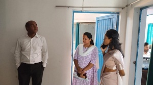मनोरा तहसील एवं जनपद पंचायत कार्यालय का एसडीएम ने किया आकस्मिक निरीक्षण