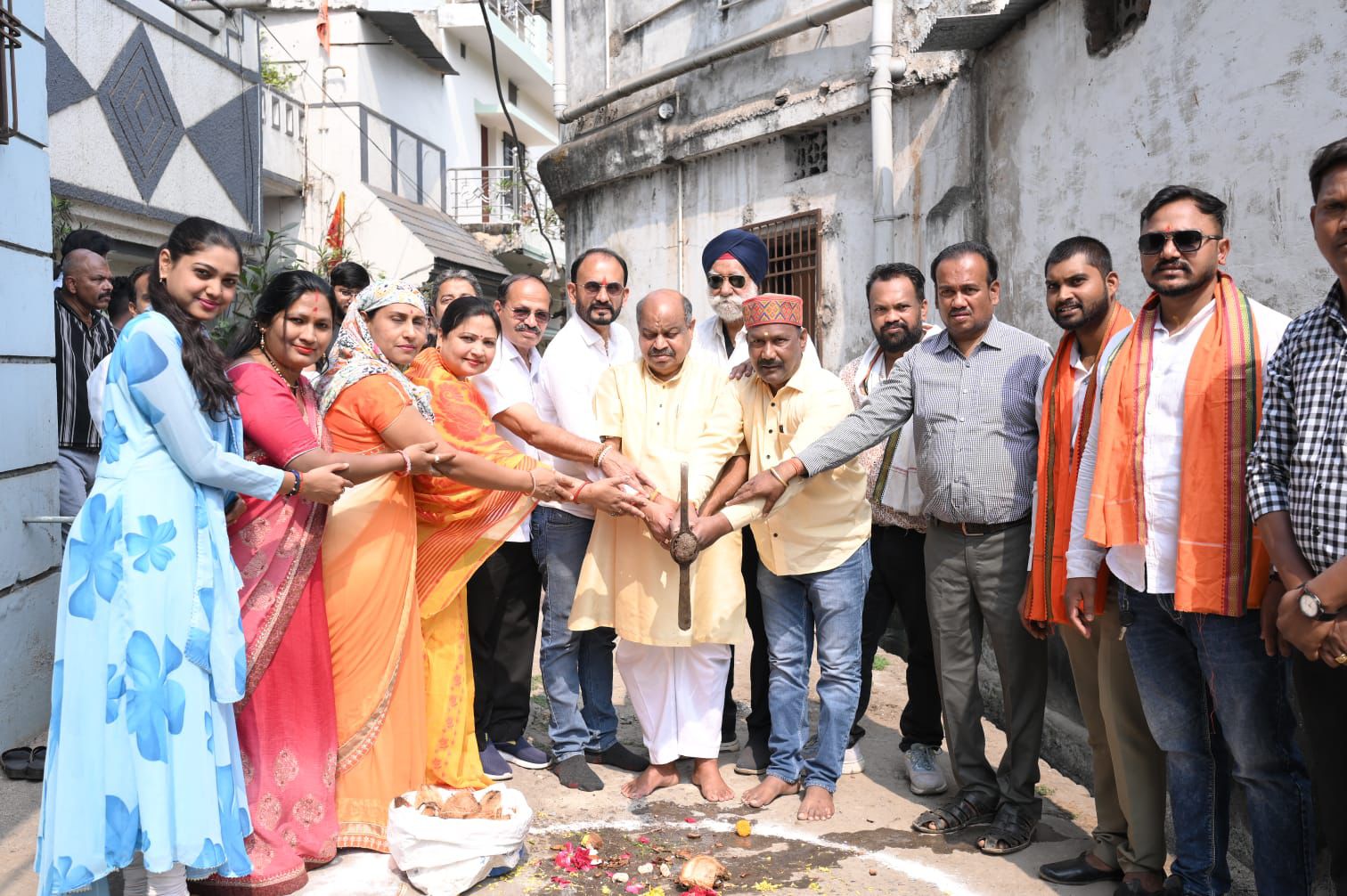 मदर टेरेसा वार्ड में विकास का नया अध्याय, विधायक पुरंदर मिश्रा के हाथों 16 लाख के कार्यों का भूमिपूजन...