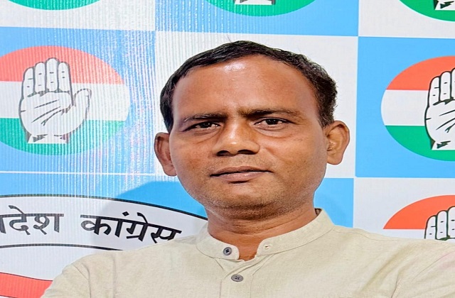  जल, जंगल, जमीन, खनिज, नदियों का जल सब कुछ बस्तर का, लेकिन डबल इंजन सरकार में बस्तरिहा के लिए कुछ भी नहीं - कांग्रेस