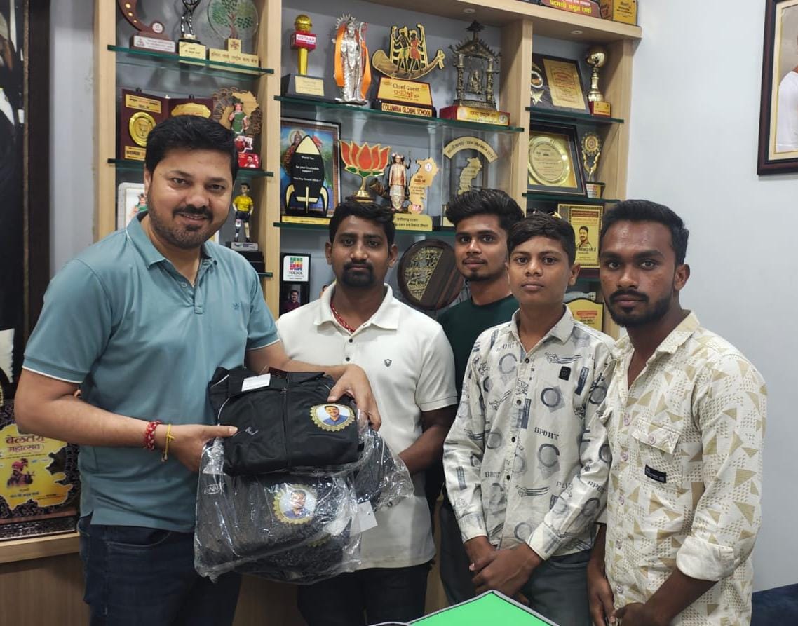 विधायक अनुज शर्मा ने निभाया अपना वादा : बरौदा कबड्डी प्रतियोगिता की विजेता टीम को वितरित किए ट्रैक सूट...