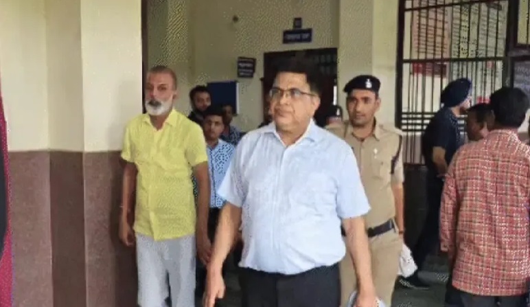  DMF घोटाला मामले में EOW ने अनिल टुटेजा को गिरफ्तार किया