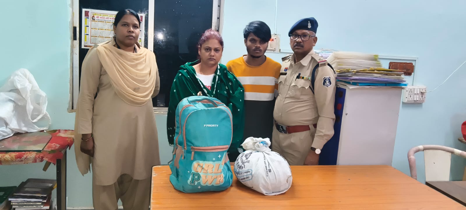 6 किलो गांजा के साथ महिला सहित दो आरोपी गिरफ्तार...