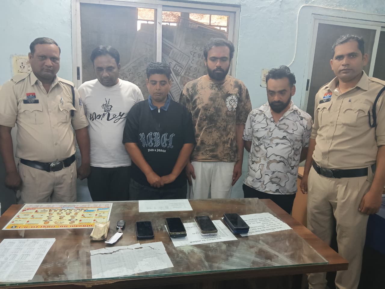  टी-20 वर्ल्ड कप फाइनल के दौरान ऑनलाइन सट्टा, 6 आरोपी गिरफ्तार...