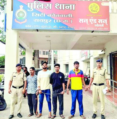 बैजनाथ पारा में चाकूबाजी करने वाले बदमाशों के पुलिस ने निकाला जुलूस 