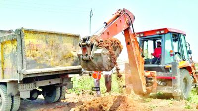 उरकुरा और अमलीडीह में भी अवैध प्लाटिंग पर हुई कार्रवाई 