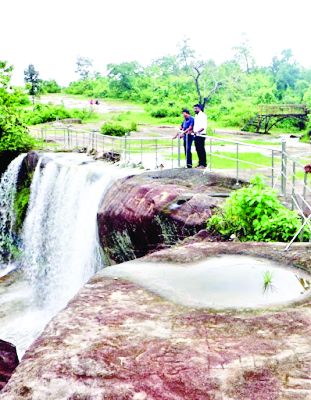 पहाड़गांव और कुमेली जलप्रपात पर्यटन क्षेत्र होगा विकसित