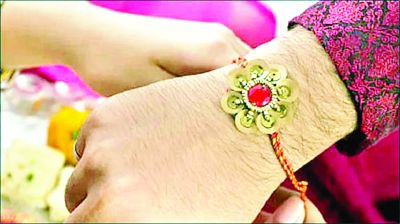 Raksha Bandhan पर राखी बांधने से जुड़े ये हैं जरूरी नियम, जाने…