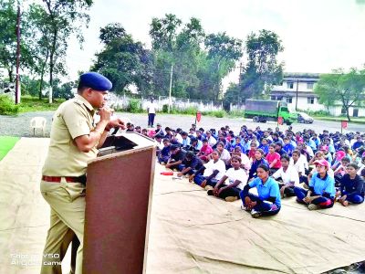 यातायात डीएसपी ने एनसीसी कैडेट्स को बताए यातायात नियम: सड़क सुरक्षा पर विशेष जोर 