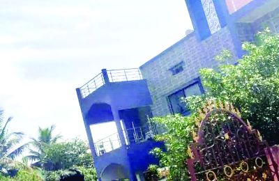 अफसर की डॉक्टर पत्नी की हत्या 