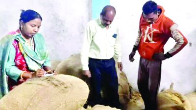 रेड के दौरान ढाबे से धान और डीजल जब्त, जांच में जुटी पुलिस