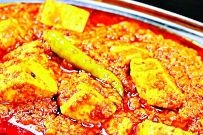 पनीर खाकर 8 लोग पड़े बीमार, फूड प्वाइजनिंग की पुष्टि 