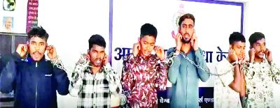 बराती की हत्या करने वाले गिरफ्तार, पुलिस ने निकाला जुलूस