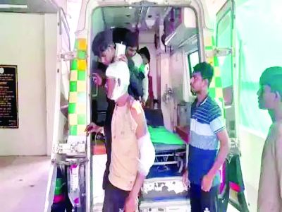 झपकी आने पर ड्राइवर ने खोया नियंत्रण, माजदा में सवार 6 लोग घायल