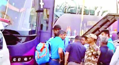 दिग्गज क्रिकेटर्स पहुंचे रायपुर , 8 मार्च से अंतरराष्ट्रीय मास्टर्स लीग खेलेंगे 