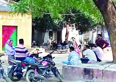आबकारी विभाग की टीम पर में जानलेवा हमला 