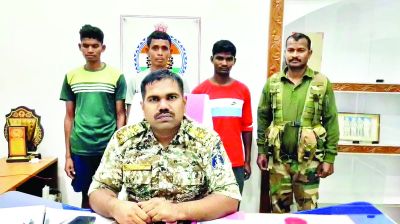 3 कुख्यात नक्सली गिरफ्तार 