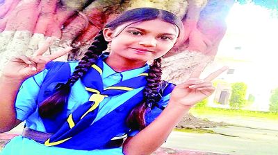 अच्छे नंबर नहीं आने से दुखी 9वीं की छात्रा ने की आत्महत्या, पिता ने बांटी थी मिठाई 