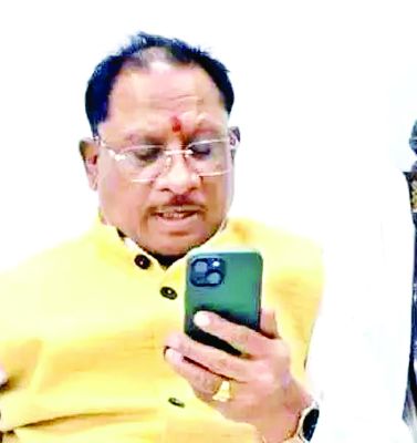 मुख्यमंत्री विष्णुदेव साय ने दिनेश की पत्नी से फोन पर बात की 