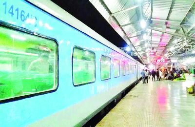 हसदेव एक्सप्रेस में अतिरिक्त सेकंड सीटिंग कोच की सुविधा 