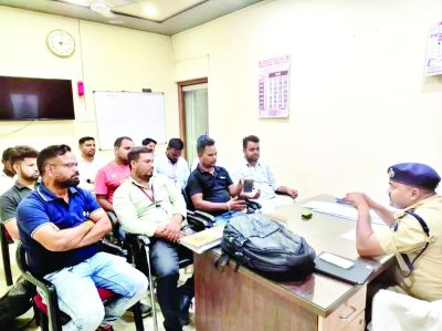 ट्रैफिक DSP ने ली टू व्हीलर विक्रेताओं की बैठक 