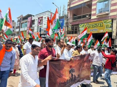 छत्तीसगढ़ कांग्रेस पार्टी के द्वारा तिरंगा यात्रा निकाली गई