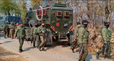 कुलगाम मुठभेड़ में दो जवान बलिदान, एक आतंकी ढेर