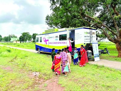 प्रोजेक्ट रक्षा के तहत 360 से अधिक महिलाओं की हुई निःशुल्क कैंसर स्क्रीनिंग 