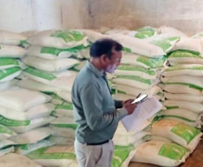 उर्वरक व्यवसाय में अनियमितता बरतने वालों के खिलाफ प्रशासन सख्त