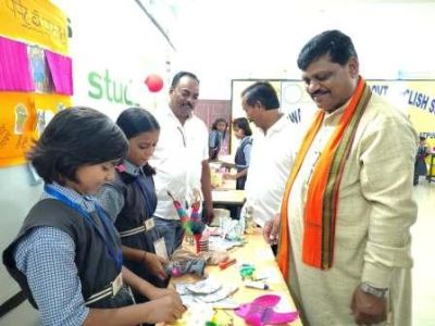 करके देखबो, सीख के रहीबो थीम पर बच्चों की प्रतिभा और सीखने की ललक ने एफएलएन मेले में लगाए 34 स्टॉल