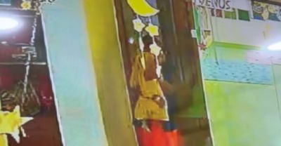 रायपुर के इस स्कूल में बच्चों के साथ अमानवीयता, यूनिफॉर्म न पहनने पर कमरे में किया गया बंद, 3 साल की बच्ची से मारपीट...