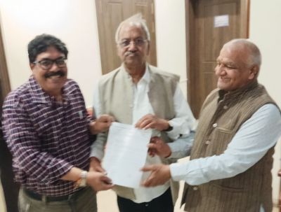 रायपुर सांसद बृजमोहन अग्रवाल से मिलकर सातवें वेतनमान का पेंशन आदेश जारी होने पर आभार व्यक्त किया : प्रदीप मिश्र