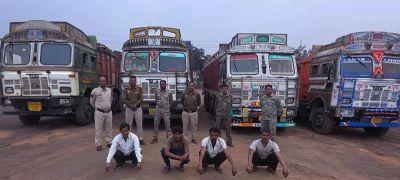 ऑपरेशन प्रहार: अवैध कबाड़ से भरे 4 ट्रक जब्त, चार गिरफ्तार...