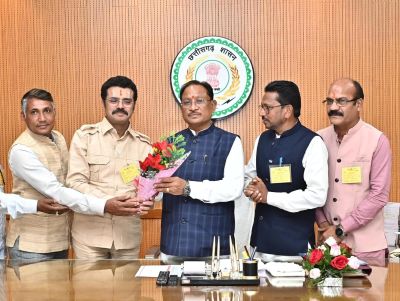 इंद्रावती नदी पर बैराज की स्वीकृति पर जगदलपुर नगर निगम के प्रतिनिधिमंडल ने मुख्यमंत्री का जताया आभार...