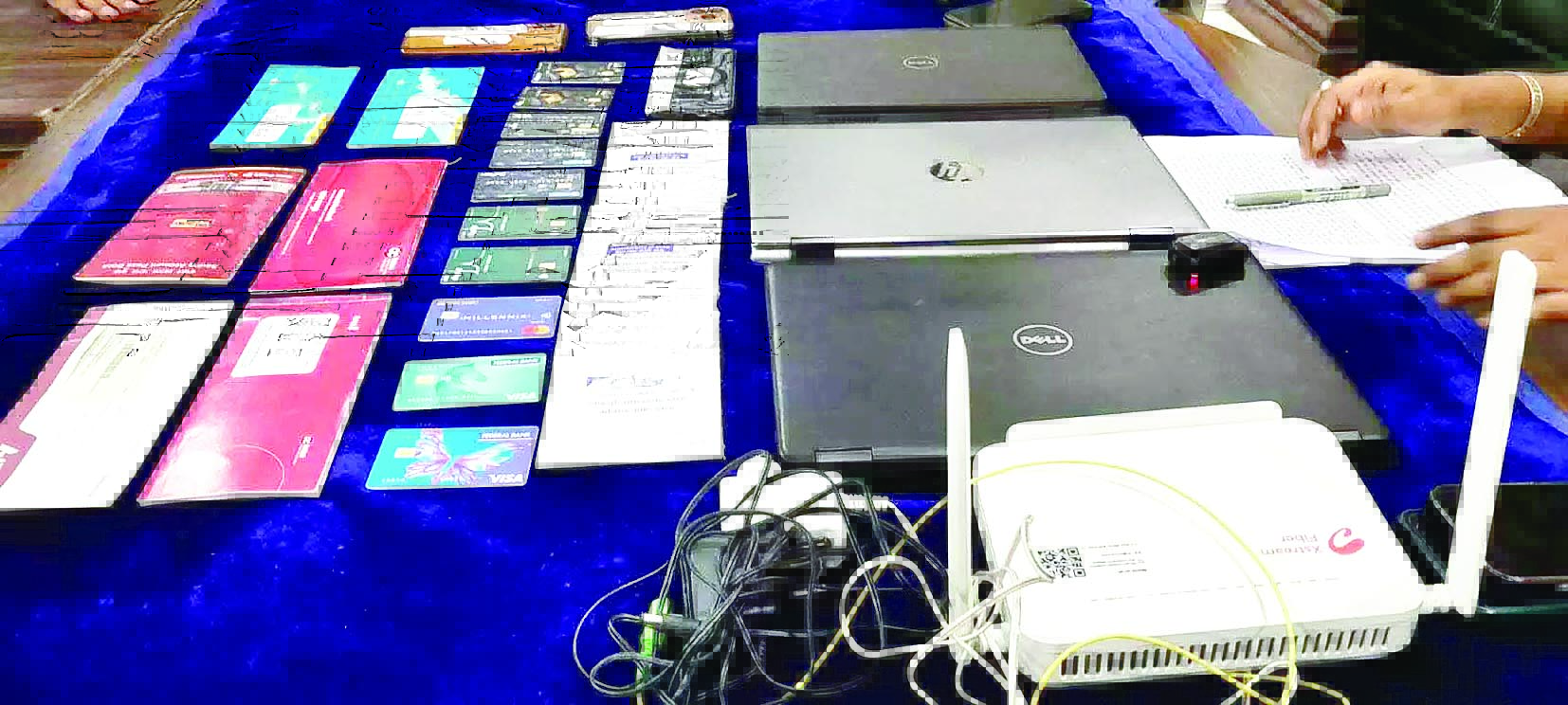 दुर्ग पुलिस को बड़ी मिली सफलता, सट्टा खाईवाल नितिश कुमार समेत 8 म्युल एकाउंट धारक गिरफ्तार 