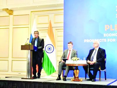 भारतीय अधिकारी, रूसी उप मंत्री भारत-रूस निवेश मंच में शामिल हुए 