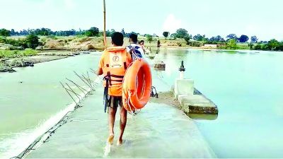 एनीकट में डूबे 2 मासूम बच्चे, रेस्क्यू अभियान जारी 