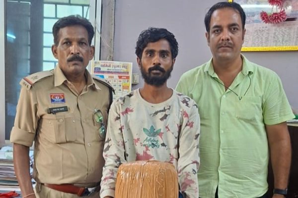 4.070 किलोग्राम गांजा के साथ अंतर्राज्यीय आरोपी गिरफ्तार…