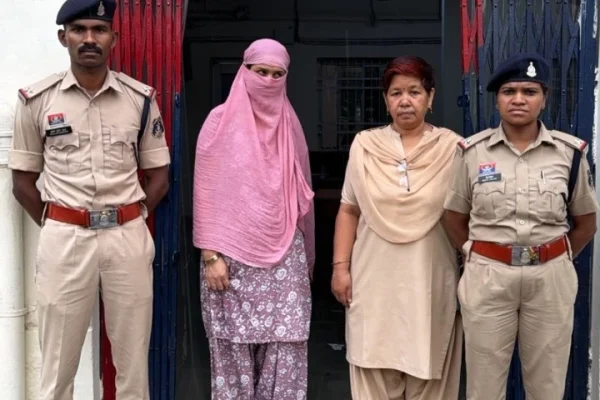 थाना गोलबाजार पुलिस की कार्रवाई : मोतीबाग चौक के पास 1.5 किलो गांजा के साथ महिला गिरफ्तार…