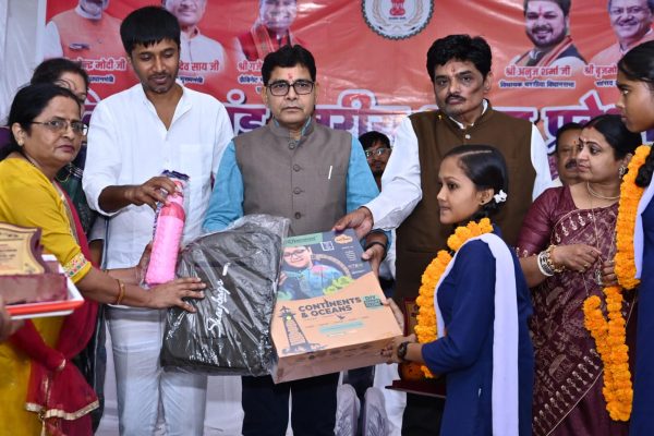 शिक्षा के साथ संस्कारों का समावेश ही समृद्ध छत्तीसगढ़ की नींव – राजस्व मंत्री टंक राम वर्मा