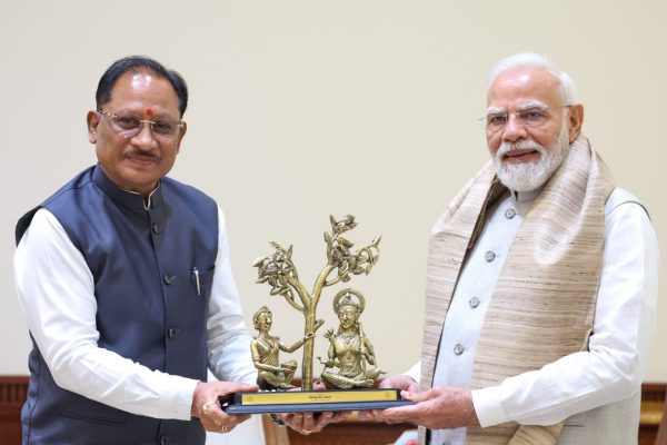 प्रधानमंत्री नरेंद्र मोदी से मुख्यमंत्री विष्णु देव साय ने की भेंट, छत्तीसगढ़ के विकास और ‘बस्तर विजन’ पर हुई विस्तृत चर्चा…
